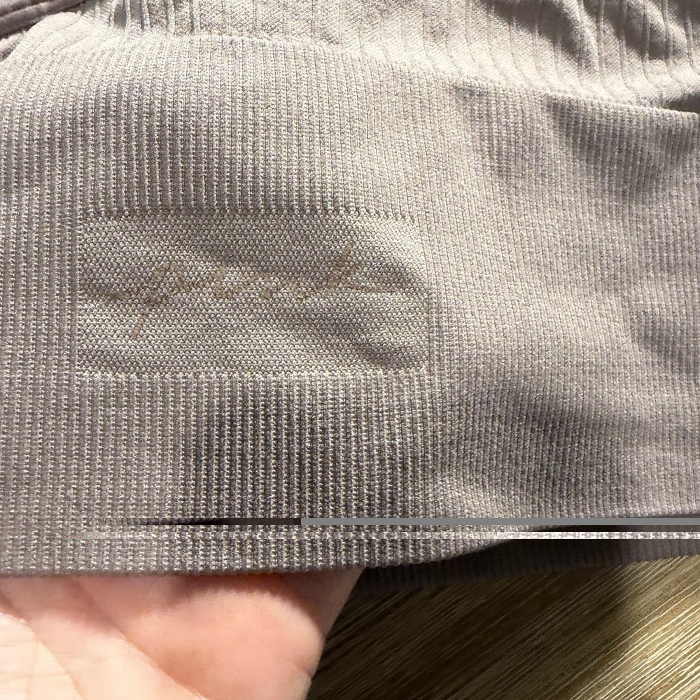 Victoria Secret Pink Active Mauve Sports Bra Size Small - Picture 3 of 10